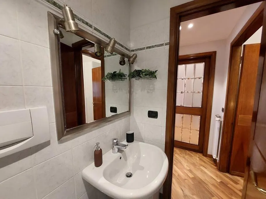 Lungarno 32 With Private Parking Apartment Florence