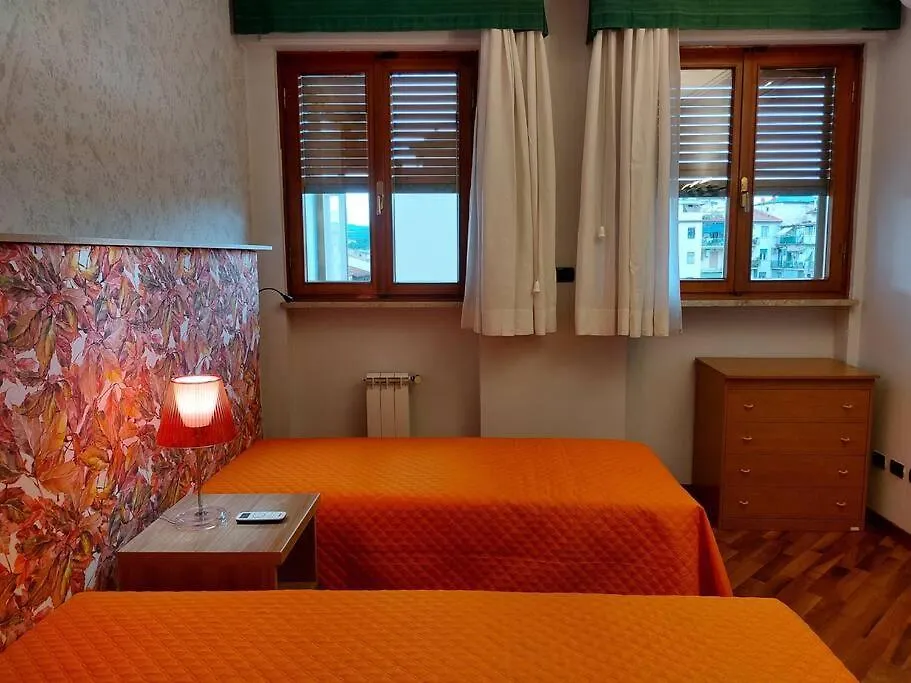 Lungarno 32 With Private Parking Lägenhet Florens