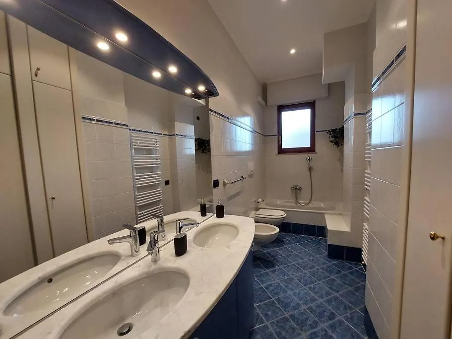 Lungarno 32 With Private Parking Apartment Florence
